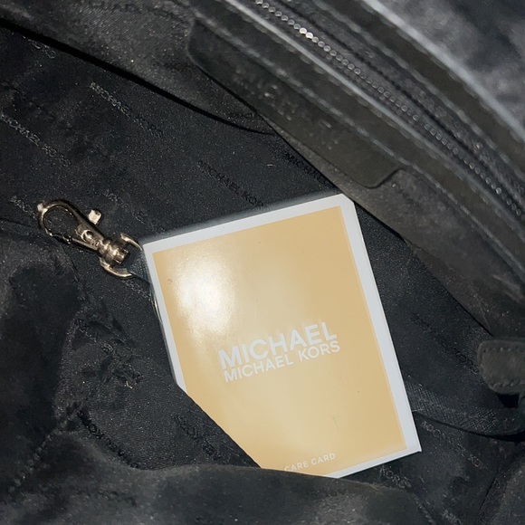 Michael Kors purse - Picture 4 of 4
